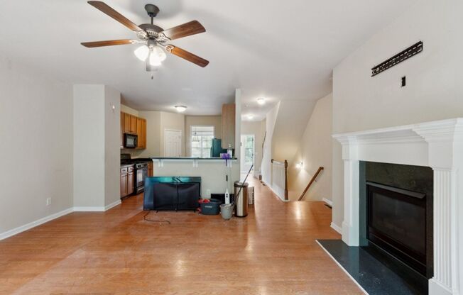 Charming 3BR Townhome in Kennesaw