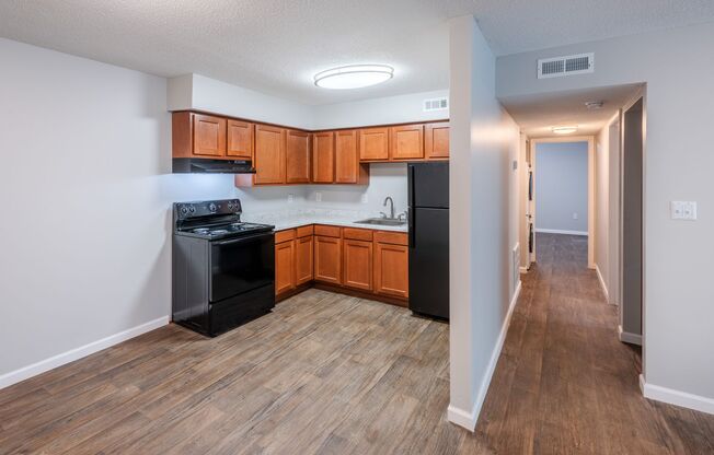 1 bed, 1 bath, 800 sqft, $899