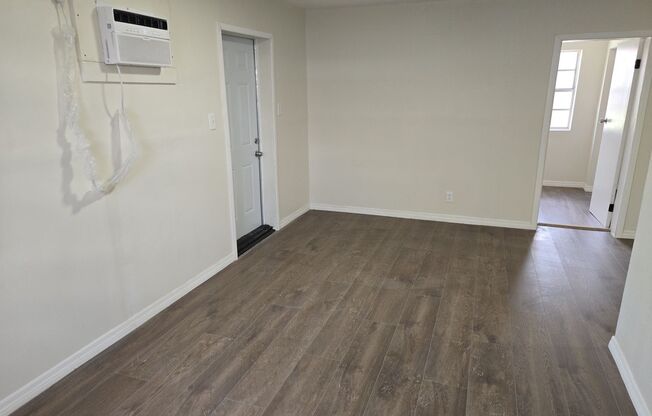 Ruskin rental