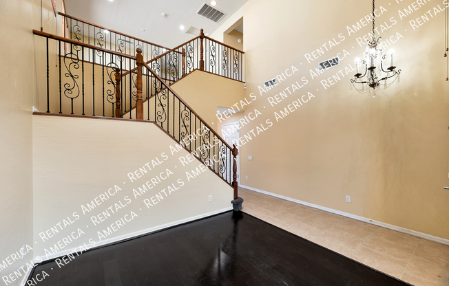15813 N DANTE DR