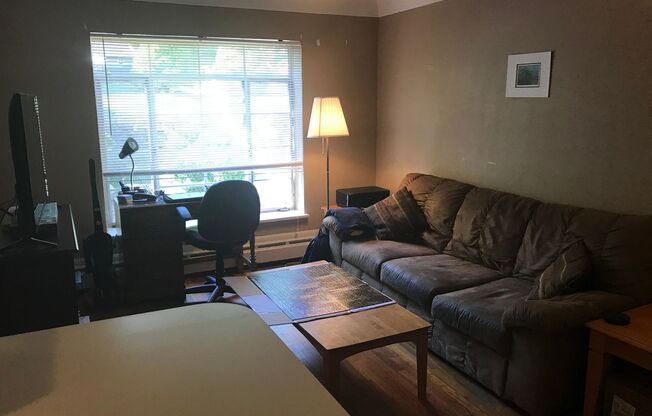 1 bed, 1 bath, 474 sqft, $1,450, Unit 05