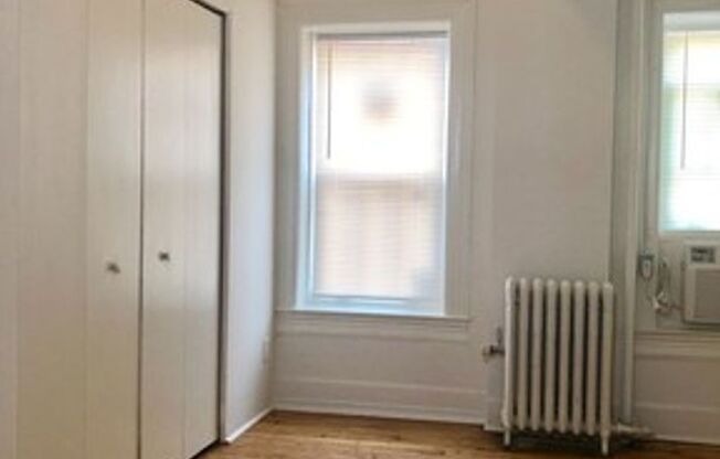 2 beds, 1 bath, 764 sqft, $1,599, Unit 1301-76