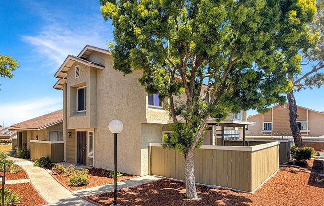 Spacious 3BR/2BA with Private Yard in Paradise Hills