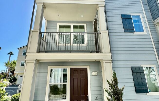 Spacious 3-Bed, 2-Bath 3-Story Townhome in Imperial Beach!