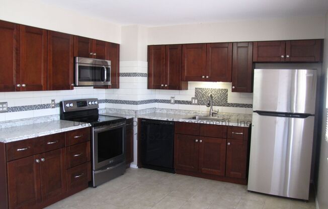 Updated 5 Bedroom House in Central Colorado Springs