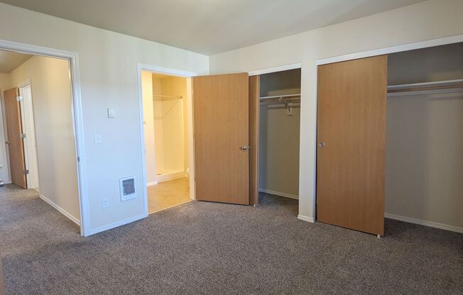 3 beds, 2 baths, 1,180 sqft, $1,625, Unit C104