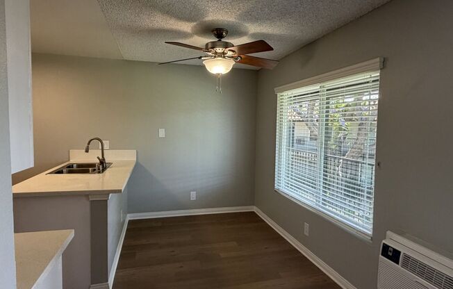 2 beds, 2 baths, 959 sqft, $2,935, Unit 0272