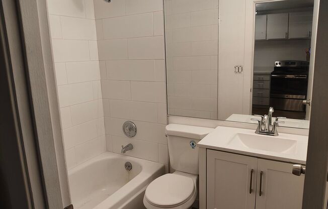 Studio, 1 bath, 349 sqft, $1,395, Unit 02