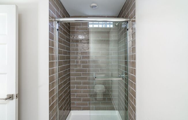 1 bed, 1 bath, $1,200, Unit 875 Michigan Ave Apt. 203