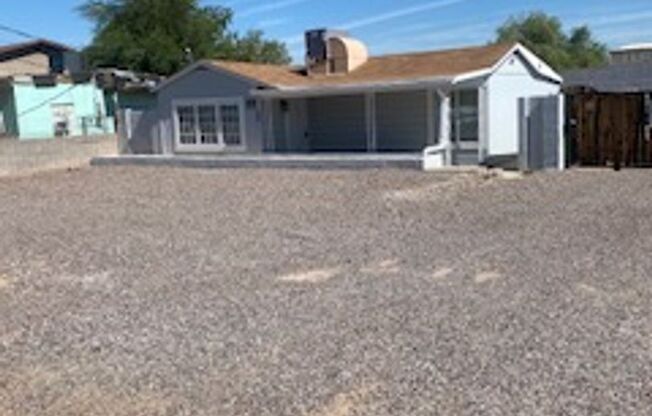 Private Backyard & Prime South Phoenix Location!