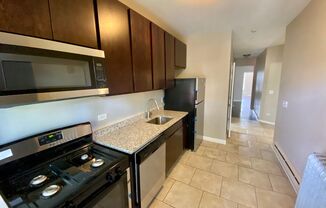 3 beds, 2 baths, 1,300 sqft, $1,800, Unit 6424-1S