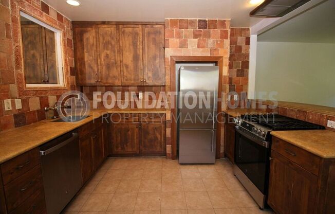 2022 5 AVE