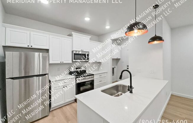 5805 URBANA