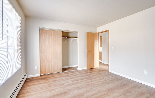 2 beds, 1 bath, 850 sqft, $999, Unit A201