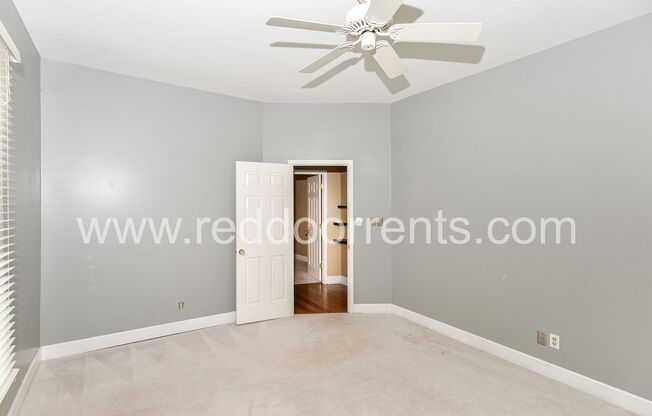 2 beds, 1.5 baths, 1,167 sqft, $1,695, Unit 1332A N College Ave