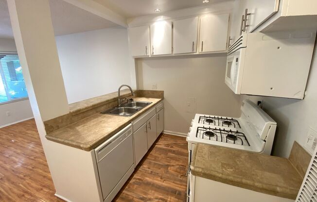 1 bed, 1 bath, $1,825, Unit 072#106