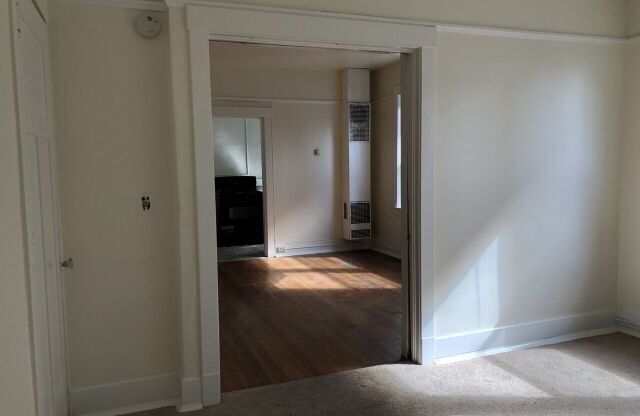 1 bed, 1 bath, 530 sqft, $1,695, Unit 102