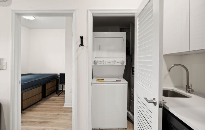 2 beds, 1 bath, 571 sqft, $1,250, Unit Unit 207
