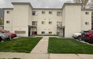 Pet Friendly 1 bed/1 bath