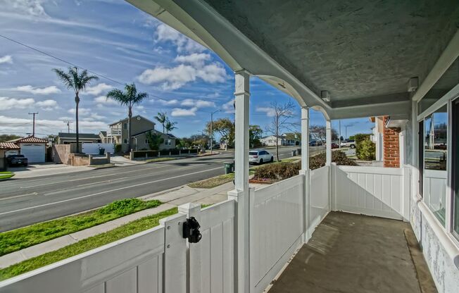 BRIGHT & AIRY, PARTIALLY REMODELED 2BR2BA HOME W/ DETACHED GUEST HOUSE, LARGE FRONT & REAR YARDS & 1-CAR GARAGE CLOSE TO SCHOOLS, SHOPPING, EASY FREEWAY ACCESS & 15 MINS TO BEACH!!