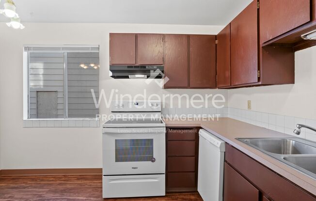 2 beds, 1 bath, $1,000, Unit Unit 03