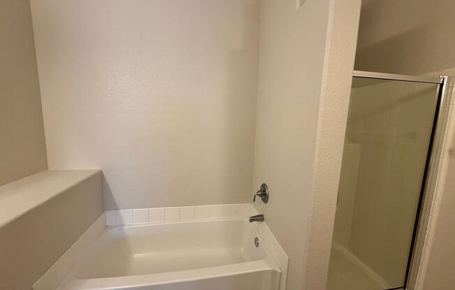 2 beds, 2 baths, $1,550, Unit # 6231