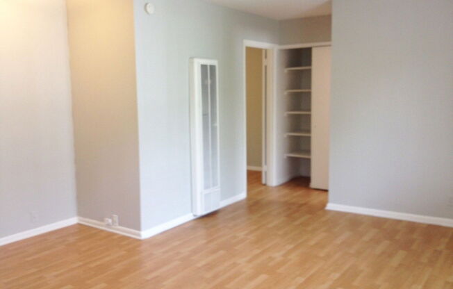1 bed, 1 bath, 650 sqft, $1,215, Unit 3
