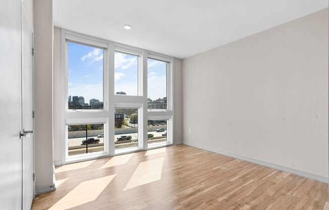 2 beds, 1 bath, 913 sqft, $3,650, Unit 315