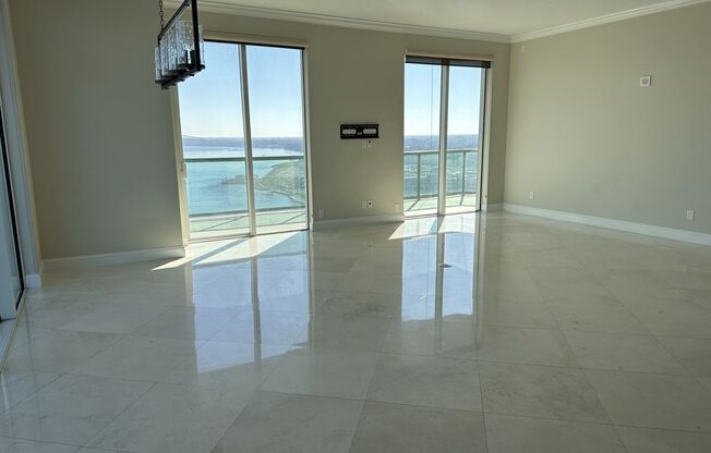 2 beds, 2.5 baths, $4,500, Unit UNIT 1706