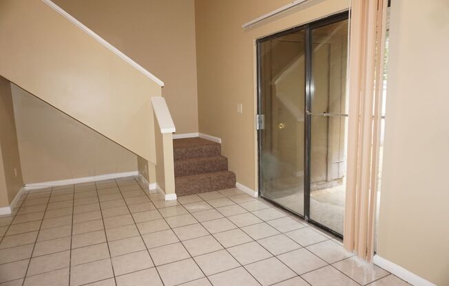 2 beds, 2 baths, $1,300