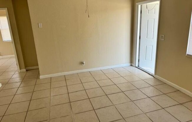 3 beds, 2 baths, $3,000