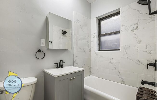 2 beds, 1 bath, $1,600, Unit 5250-2E