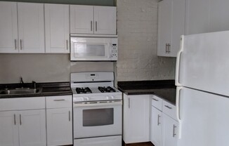 1 bed, 1 bath, $1,650, Unit Apt #1