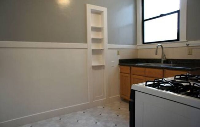 1 bed, 1 bath, $2,795, Unit #2