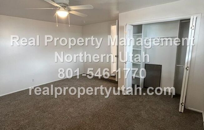 2 beds, 1 bath, 1,300 sqft, $1,300, Unit 486 15th St.