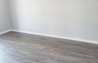 3 beds, 1 bath, $1,300