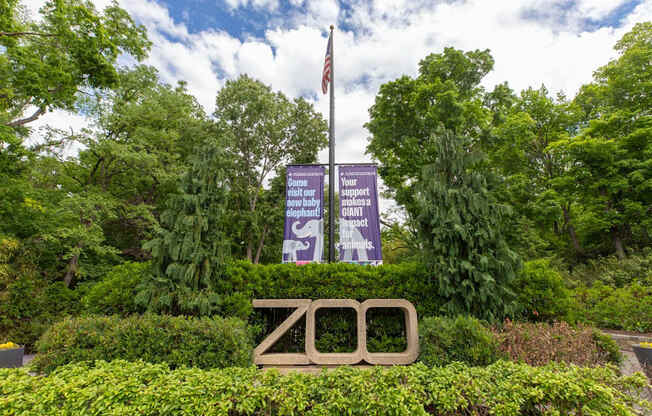 Smithsonian National Zoo Entrance