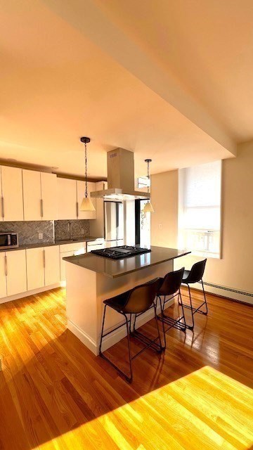 3 beds, 2 baths, 1,100 sqft, $4,000, Unit 2