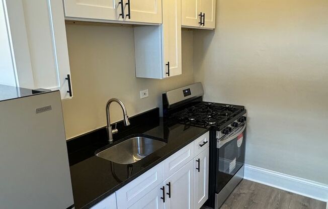 Studio, 1 bath, 360 sqft, $1,095, Unit M08