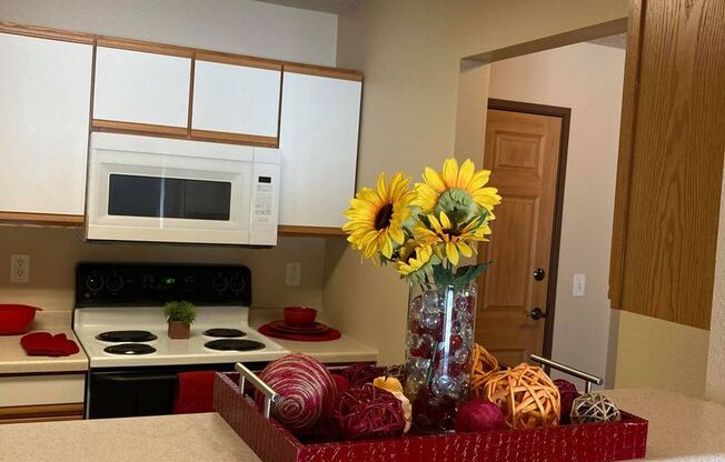 1 bed, 1 bath, 720 sqft, $1,245, Unit 2112-105