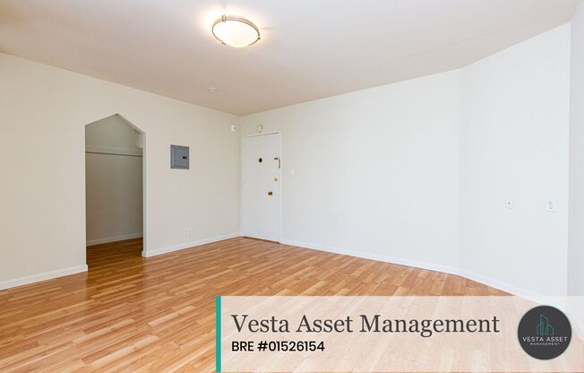 1665 Chestnut Street ***