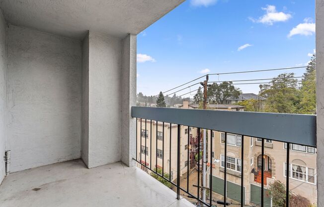 2 beds, 1 bath, 864 sqft, $2,695, Unit 302