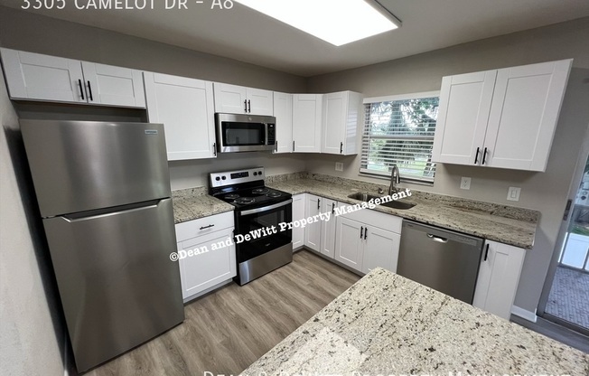 3305 CAMELOT DR