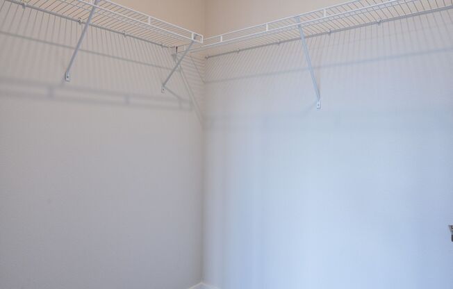 2 beds, 2 baths, 920 sqft, $2,395, Unit 25-305