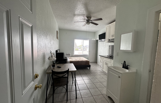 Studio, 1 bath, 132 sqft, $1,054.17, Unit 308