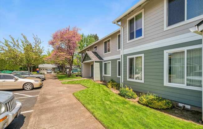 Bristol Court Apartments