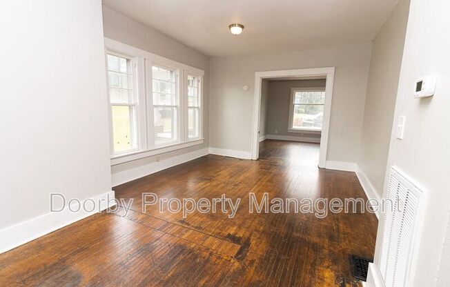 2802 FAIRVIEW DR