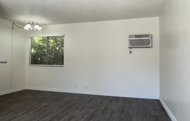 1 bed, 1 bath, 550 sqft, $1,895