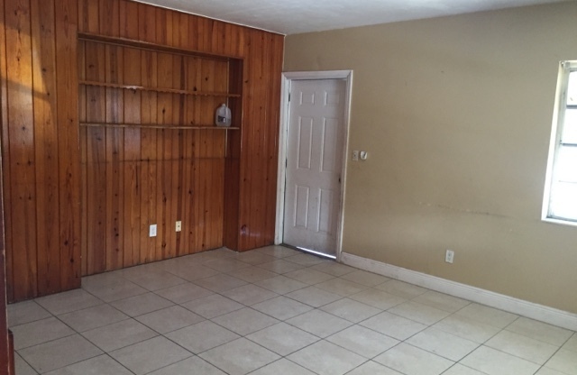 Large 4-1 house