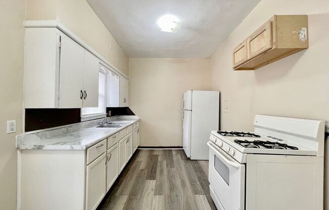 1 bed, 1 bath, $795, Unit Unit 3